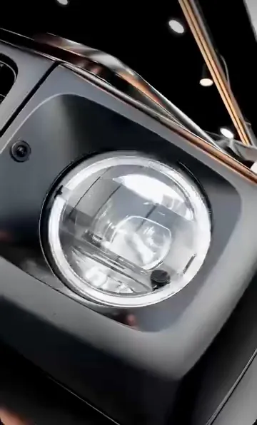Mercedes-AMG G63’ün yuvarlak farı yakın plan
